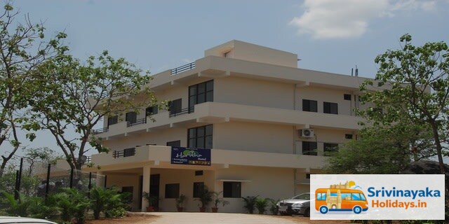 Haritha Hotel Kondagattu